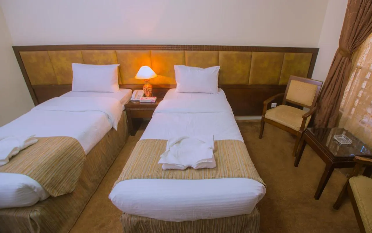 Al Zahra Hotel Medina 0*,  Arabia Saudí